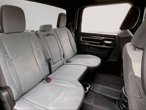 Used 2024 RAM 2500 Big Horn AWD/4WD image 26
