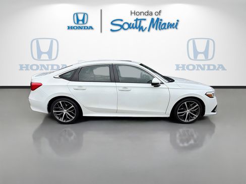 Used 2022 Honda Civic Touring image 8