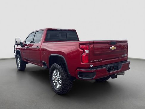Used 2023 Chevrolet Silverado 2500 High Country w/ Z71 Off-Road Package AWD/4WD image 4