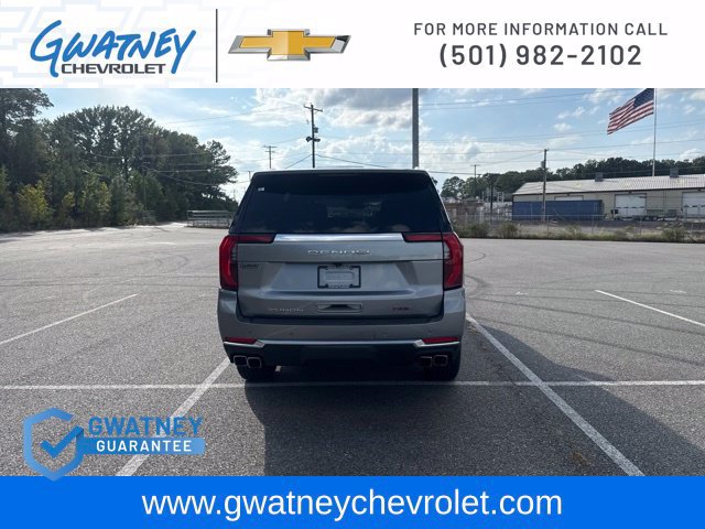 Used 2025 GMC Yukon Denali AWD/4WD image 6
