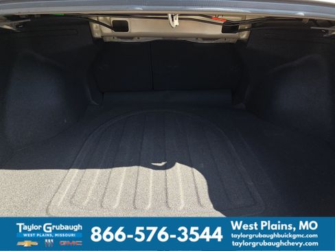 Used 2025 Hyundai Elantra SEL FWD image 33