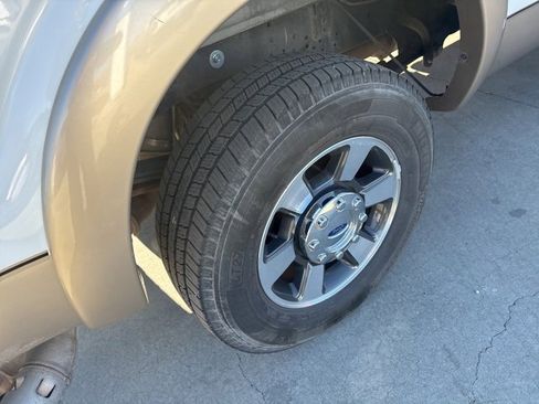 Used 2012 Ford F250 Lariat image 22