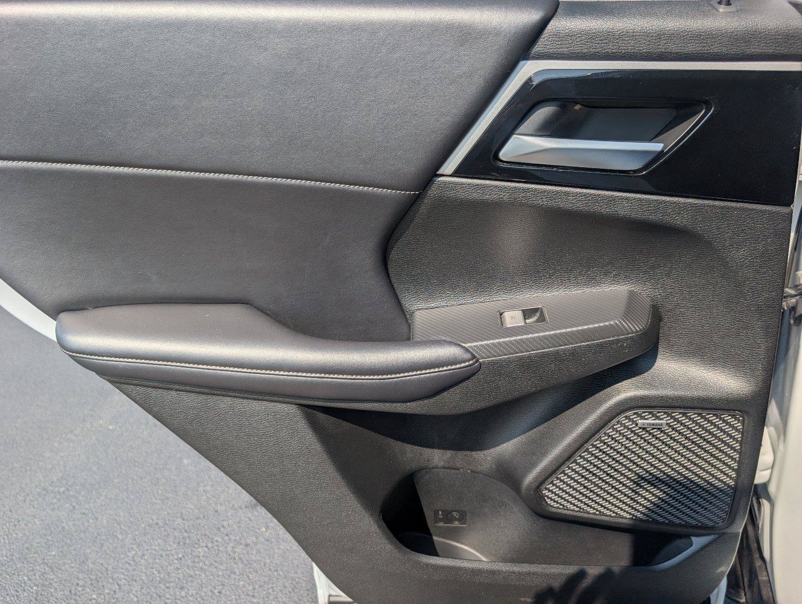Used 2025 Mitsubishi Outlander SE AWD/4WD image 37