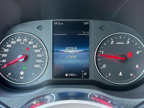 Used 2025 Mercedes-Benz Sprinter 2500 image 25