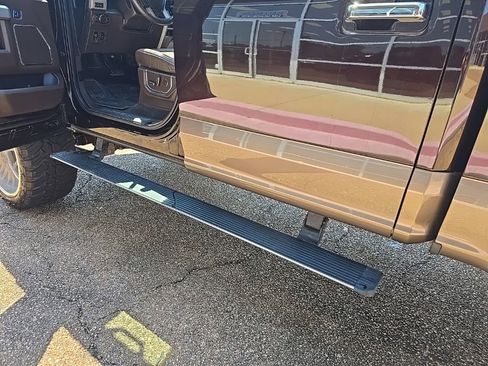 Used 2018 Ford F150 King Ranch w/ Equipment Group 601A Luxury AWD/4WD image 25