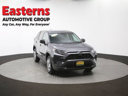 Used 2022 Toyota RAV4 LE AWD/4WD image 48