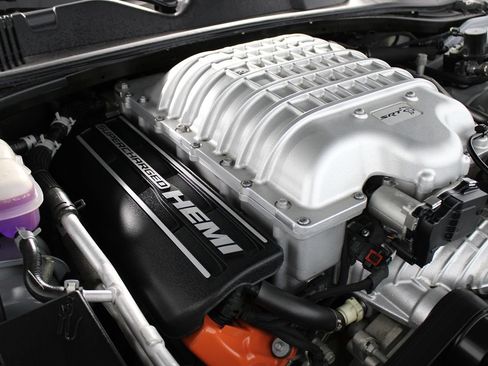 Used 2020 Dodge Challenger SRT Hellcat w/ Plus Package RWD image 39