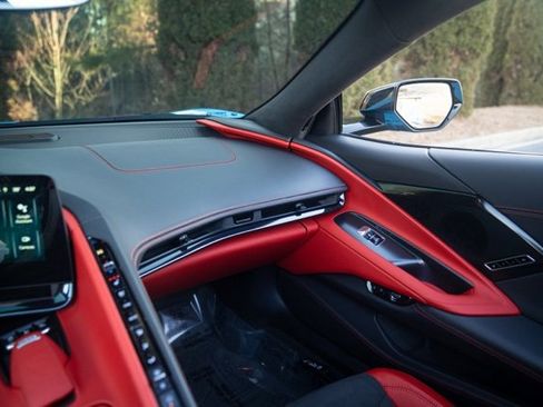 Used 2024 Chevrolet Corvette Stingray Premium Conv w/ 3LT image 38