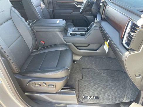 New 2026 GMC Sierra 2500 Denali w/ Denali Reserve Package AWD/4WD image 27