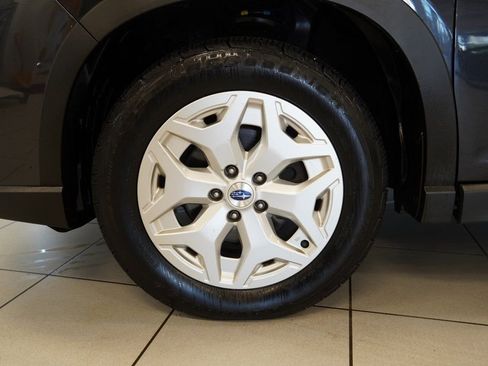 Used 2019 Subaru Forester Base 4D Sport Utility w/ Alloy Wheel Package image 15