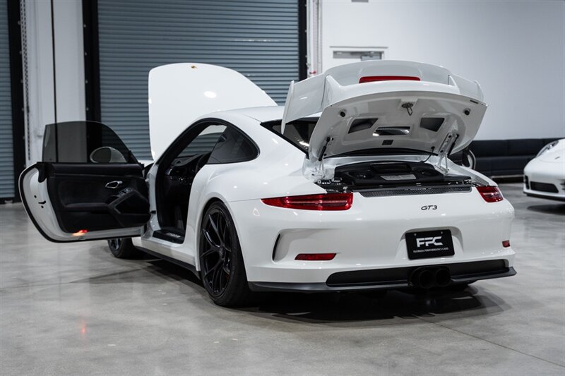Used 2014 Porsche 911 GT3 RWD image 33