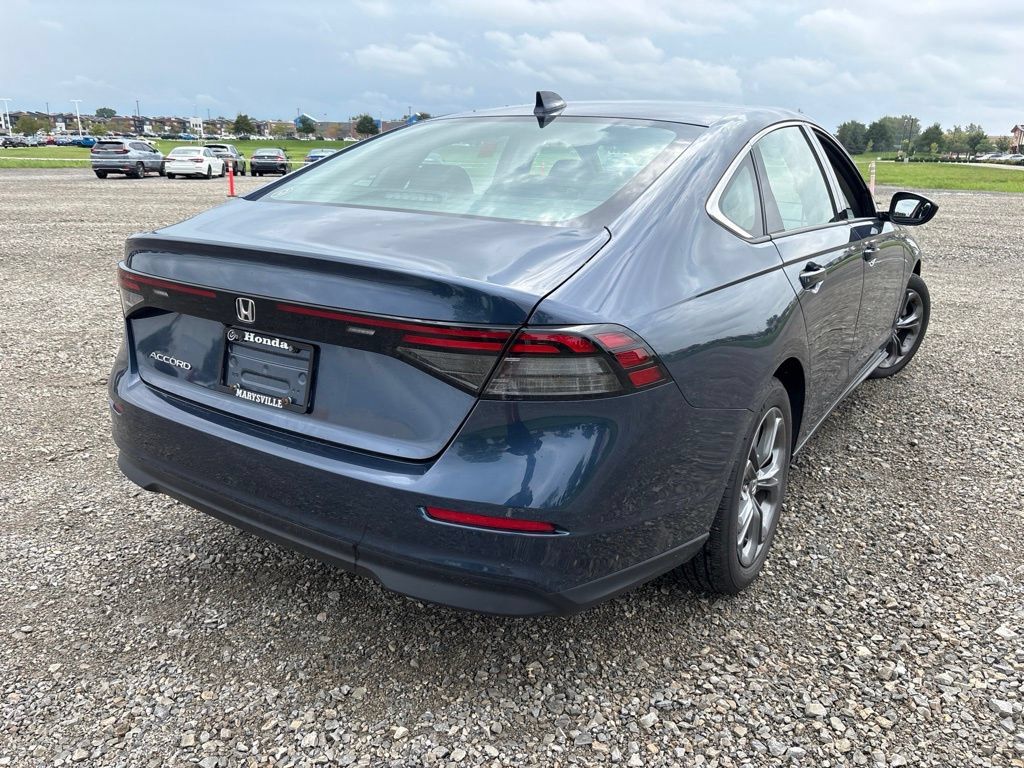 Used 2023 Honda Accord EX image 11