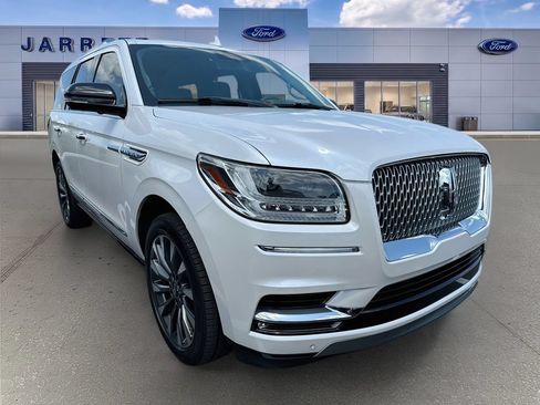 Used 2019 Lincoln Navigator Select RWD image 1