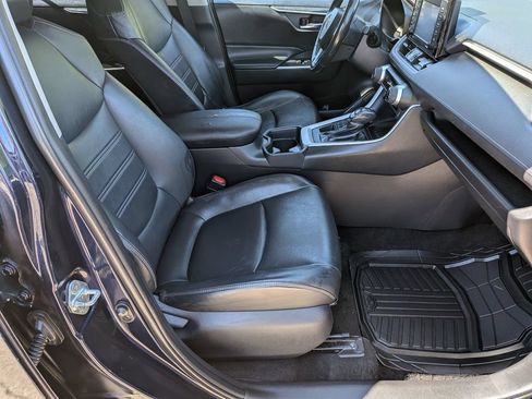 Used 2020 Toyota RAV4 XLE Premium w/ All Weather Liner Package AWD/4WD image 32