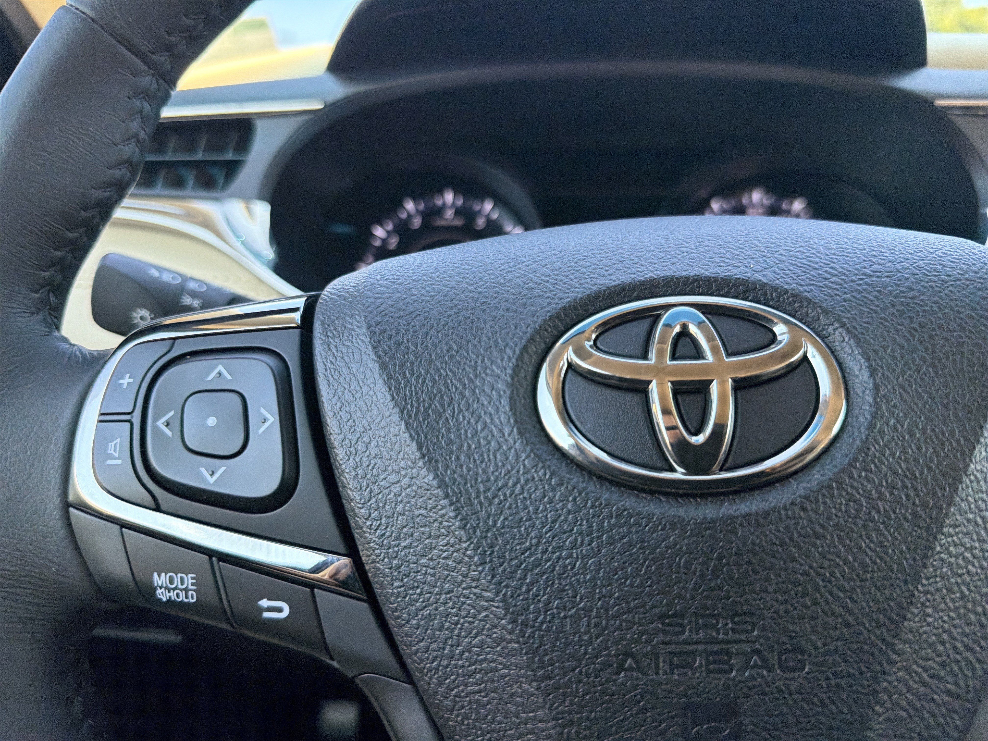 Used 2014 Toyota Avalon XLE FWD image 10