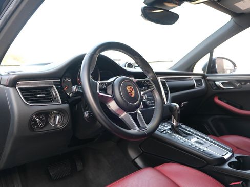 Used 2018 Porsche Macan GTS image 15