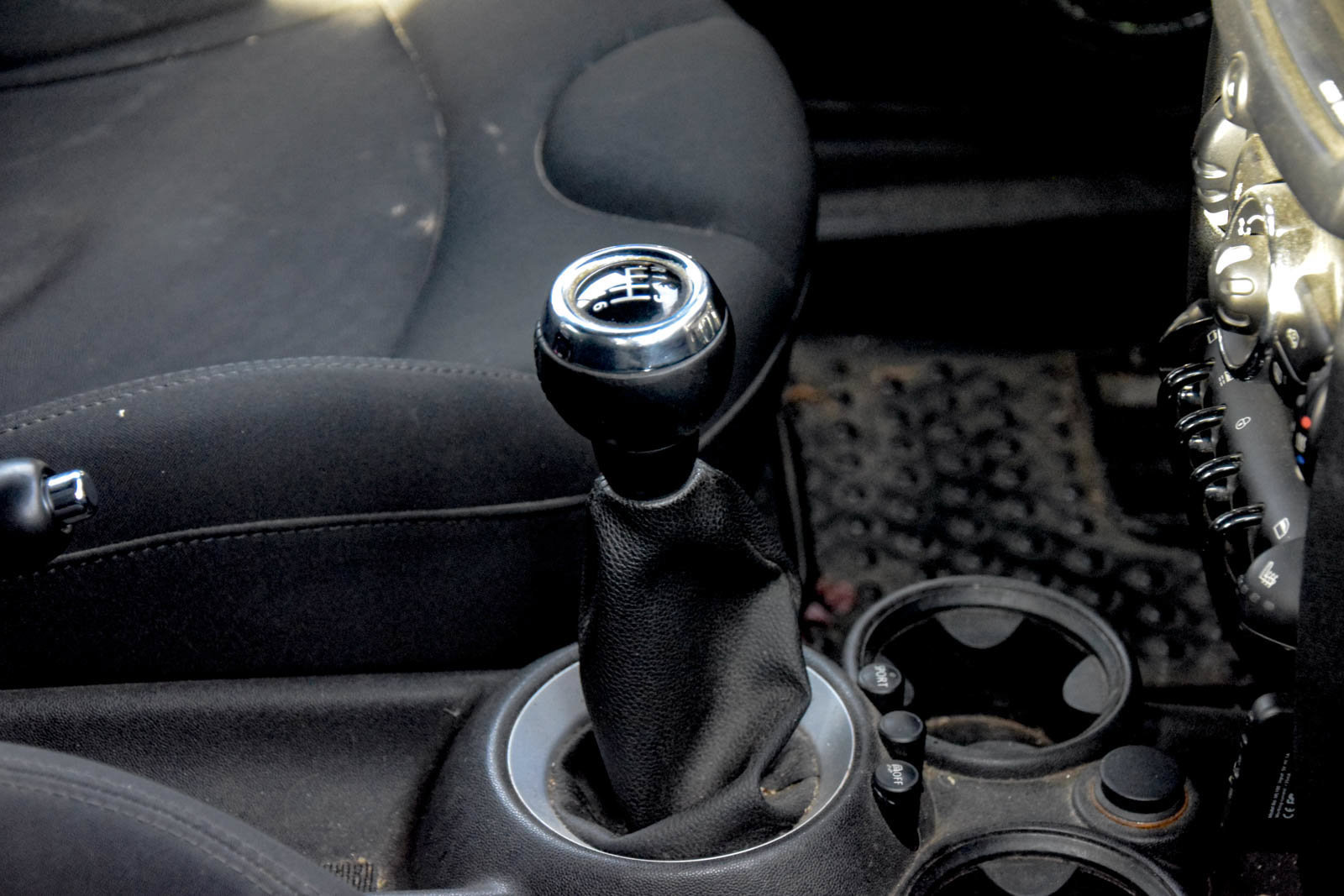Used 2011 MINI Cooper Convertible FWD image 19