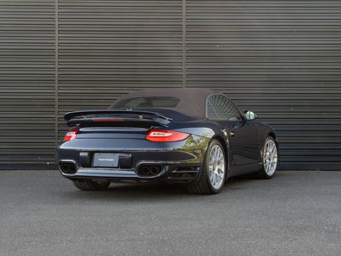 Used 2011 Porsche 911 Turbo S AWD/4WD image 8