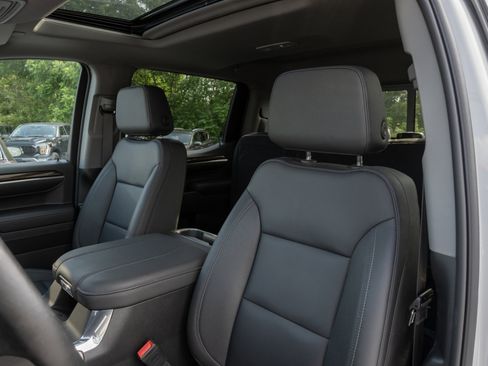 Used 2024 Chevrolet Silverado 1500 RST image 18