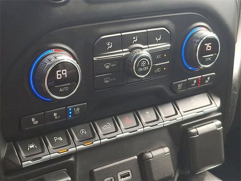 Used 2021 Chevrolet Silverado 1500 LTZ w/ LTZ Premium Package image 17