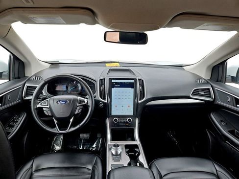 Used 2024 Ford Edge SEL image 13