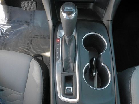 Used 2019 Chevrolet Equinox LS image 25