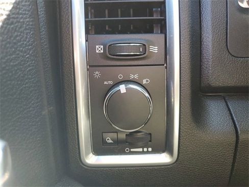 Used 2023 RAM 1500 Classic Warlock image 21