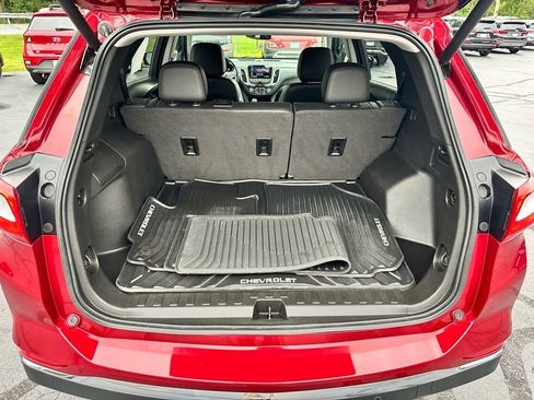 Used 2021 Chevrolet Equinox Premier image 9