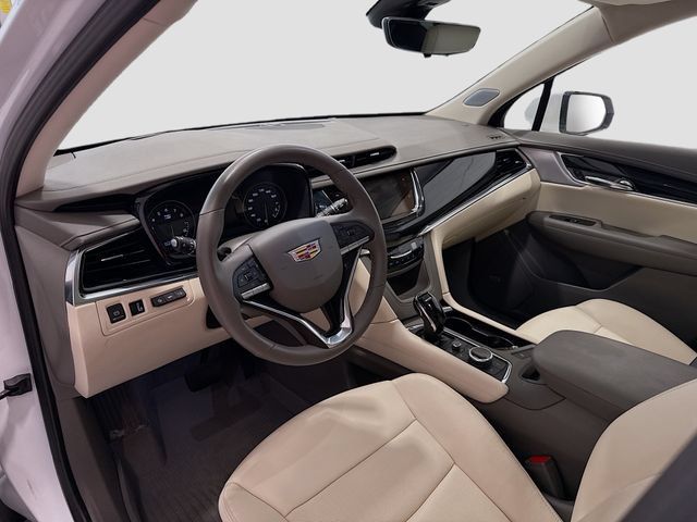Used 2024 Cadillac XT6 Premium Luxury w/ Technology Package AWD/4WD image 8