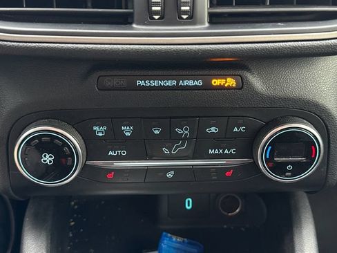 Used 2020 Ford Escape SEL AWD/4WD image 32