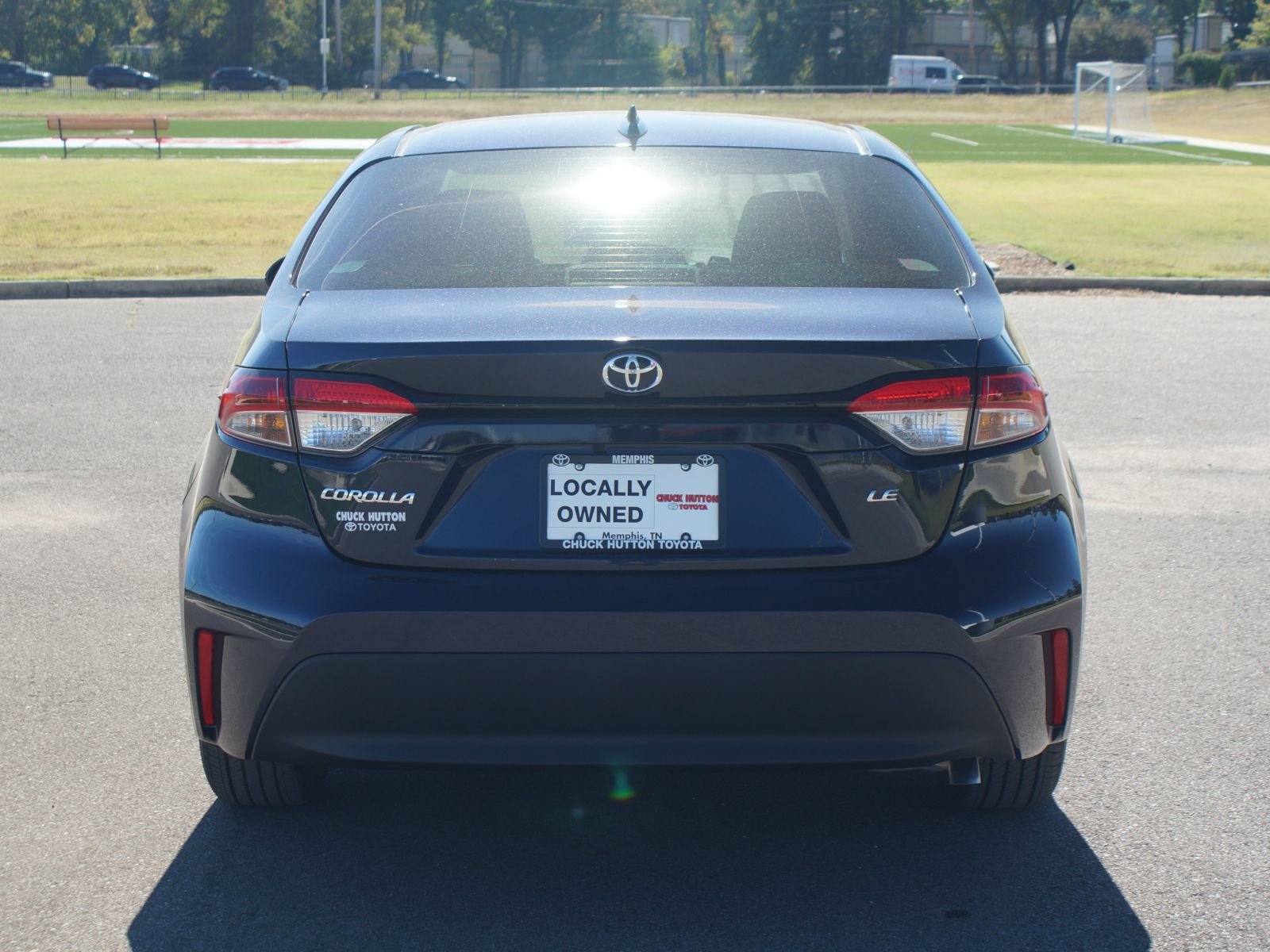 Used 2027 Toyota Corolla LE FWD image 3