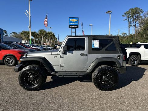 Used 2016 Jeep Wrangler Sport image 13
