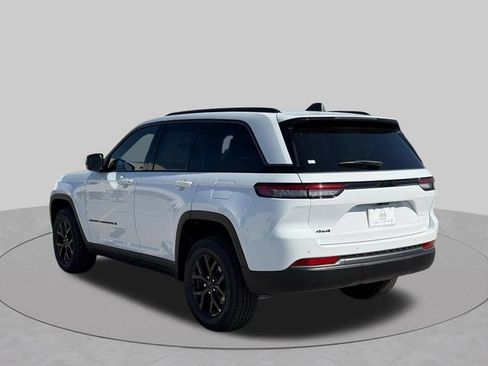 New 2026 Jeep Grand Cherokee Altitude AWD/4WD image 8