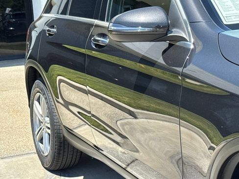 Used 2022 Mercedes-Benz GLC 300 image 10