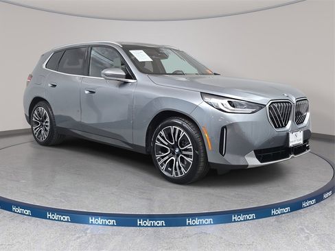 Used 2025 BMW X3 xDrive30i w/ Convenience Package image 4