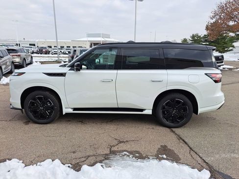 Used 2026 INFINITI QX80 4WD w/ Sport Exterior Package image 2