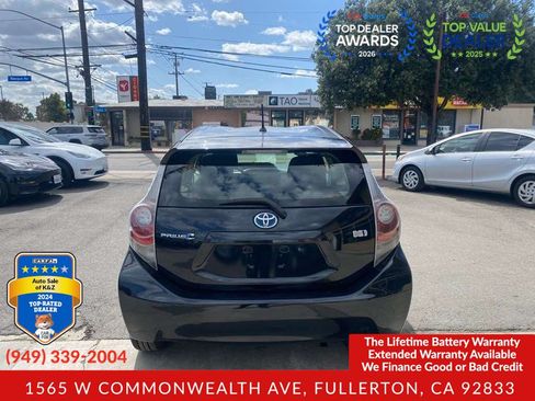 Used 2012 Toyota Prius C Two FWD image 11