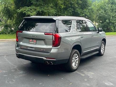 Used 2025 GMC Yukon Denali AWD/4WD image 3