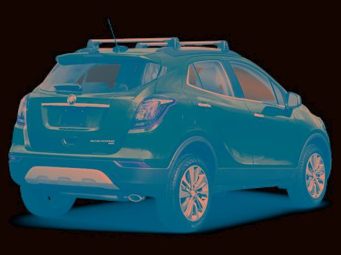 Used 2022 Buick Encore Preferred FWD image 2