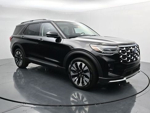 New 2026 Ford Explorer Platinum AWD/4WD image 3