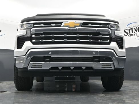 Used 2024 Chevrolet Silverado 1500 LTZ AWD/4WD image 30