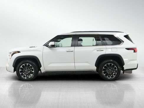 Used 2025 Toyota Sequoia SR5 w/ SR5 Premium Package AWD/4WD image 2