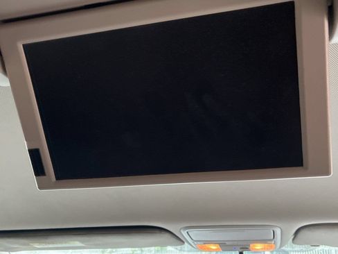 Used 2016 Honda Odyssey SE image 8