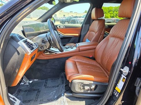Used 2023 BMW X7 M60i w/ Executive Package AWD/4WD image 21