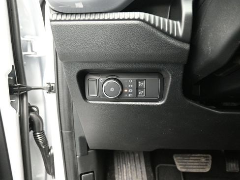 Used 2025 Ford Ranger XL RWD image 11