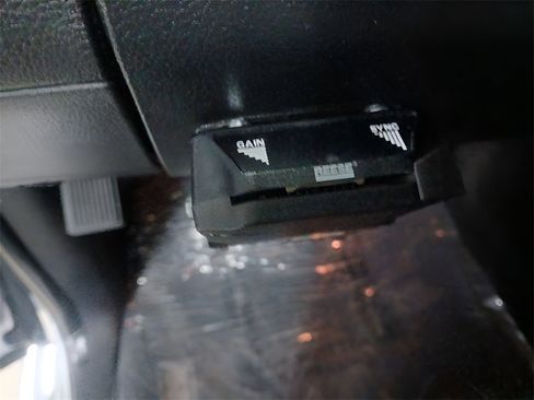 Used 2016 RAM 2500 Tradesman w/ Chrome Appearance Group image 14