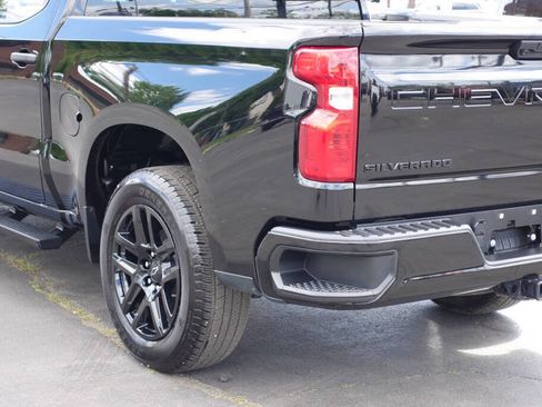 Used 2023 Chevrolet Silverado 1500 Custom AWD/4WD image 10