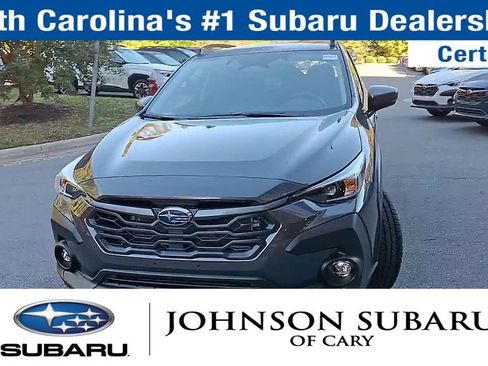 Used 2025 Subaru Crosstrek 2.0i Premium image 4