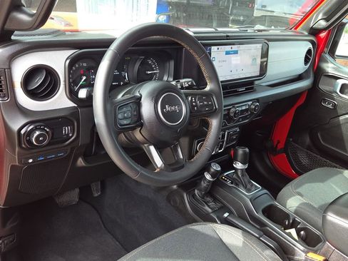 Used 2024 Jeep Wrangler Sport S image 15
