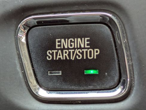 Certified 2022 GMC Acadia Denali w/ Denali Technology Package image 35